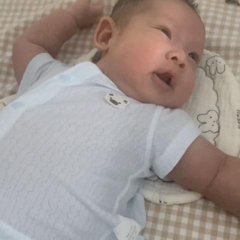 婴儿的温馨日常