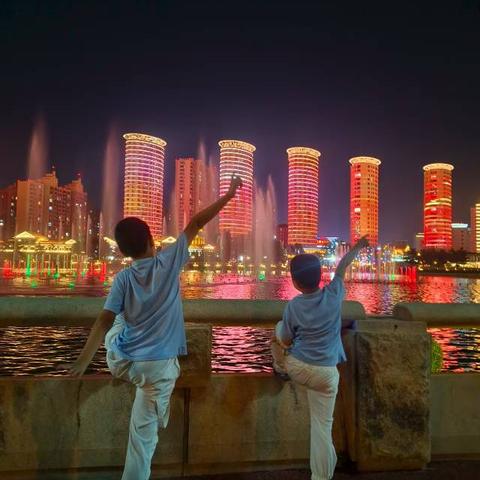 快乐暑假，快乐童年-民族路小学万达校区二年级五班李天翊