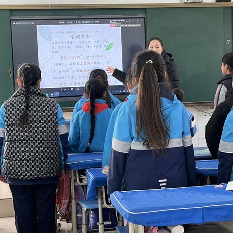经典诵读社团：与诗词为伴，共品文化之美