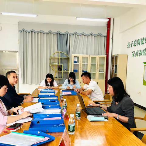 校务公开有章法，民主管理促发展