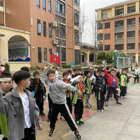 “小航模 大梦想”——长兴湖小学2023年上学期航模社团基础2班社团活动成果展示