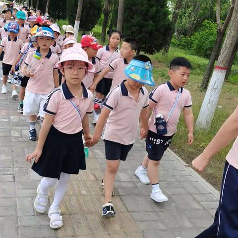 “幼小衔接  我们在行动 ”         ——  新起点幼儿园走进小学初体验实践活动