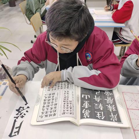 香河县第十一中学2023年硬笔软笔书法比赛圆满落幕