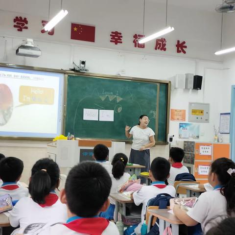 精准把脉课堂 助力幸福起航 ——记辛庄小学新学期推门听课活动