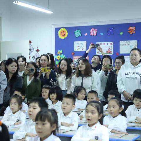 终身学习向未来国培计划（2025）---农村小学班主任立德树人能力提升培训（第2期）工 作 简 报第2期承办单位:渭南师范学院