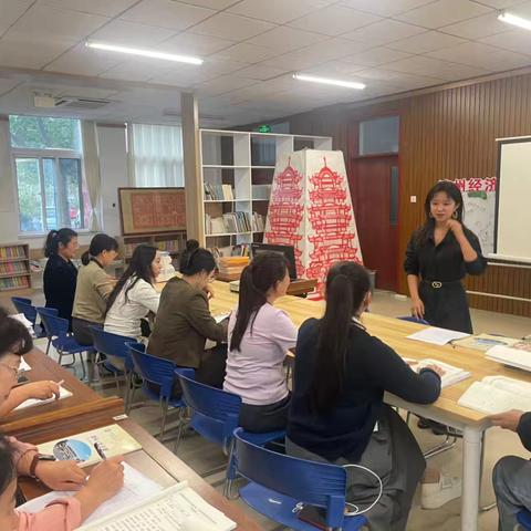【开发区二中教学常规月】一科一韵：“语”启智慧，研绘未来     ——语文组教研活动