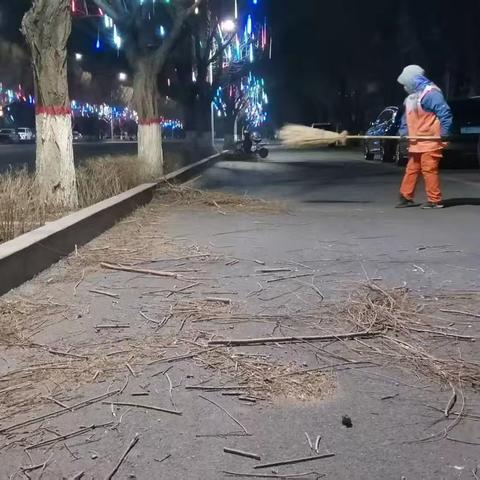 沙尘退去，他们让城市“重焕新颜