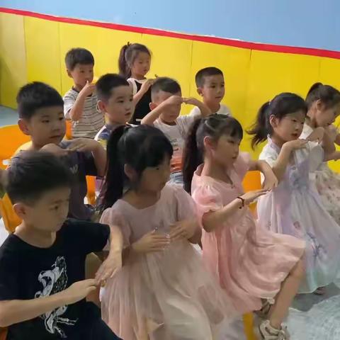 🌈让时光✨✨吹进幼儿园的日常