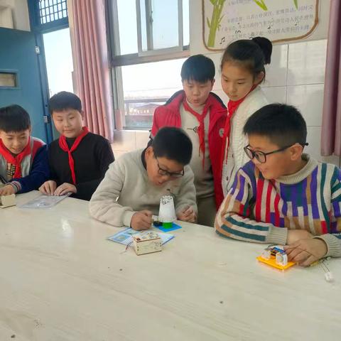 新乡县古固寨镇实验小学 科学小实验社团