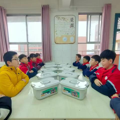 探索奥秘动手创造 新乡县古固寨镇实验小学 ﻿科学小实验社团