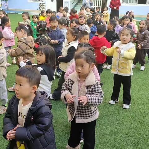 双双幼儿园小二班——快乐周学