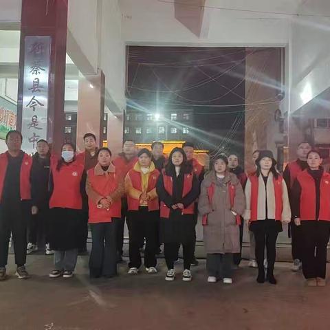 今是中学七年级25班交通护学岗纪实