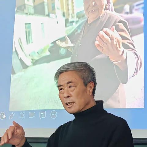 努力学习  珍惜拥有 一一写在著名摄影家王梓林老师公务摄影讲座开讲之际