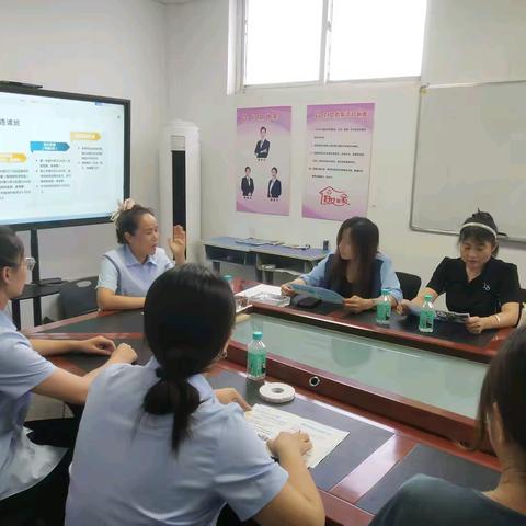 巾帼有活力，学习热情高