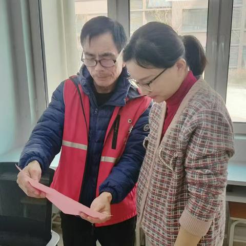 【产业高地 新城圣井】守护居民安全，筑牢社区防线——圣井街道圣和社区网格员开展安全宣传巡查工作