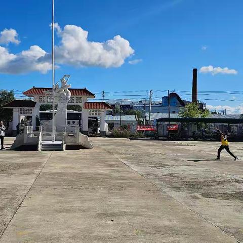 观摩互鉴促提升，双创迎检谱新篇