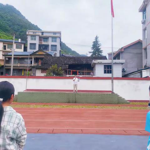 梦在脚下，勇往向前——小横垅乡中学 2025 年春季第十六周工作小结