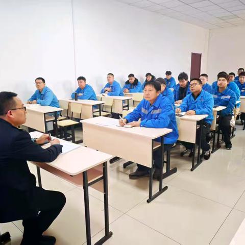 深学全会精神 找准方向定位 ﻿传承铁路文化 书写责任担当
