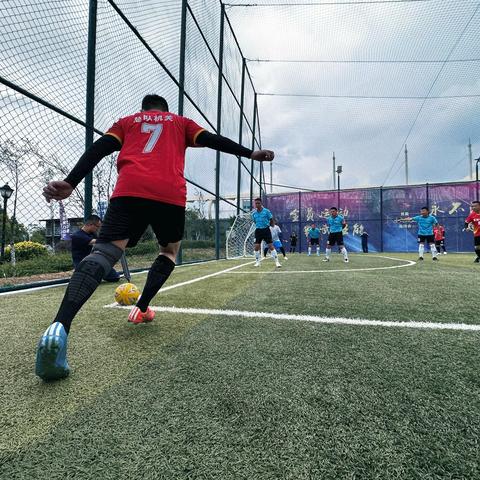 宝刀不曾老 出鞘仍锋芒——总队机关足球队参赛侧记