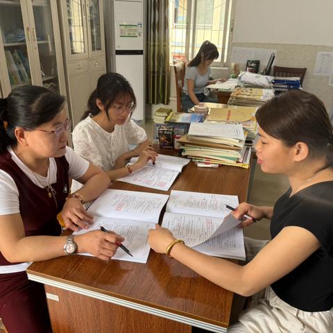 聚“集”智慧，有“备”而教——博潭分校低年级数学组第四次集体备课