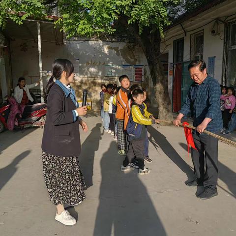 【关爱学生幸福成长】—让我们一起，运动起来吧！