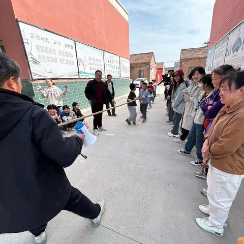 激情四溢，展现风采———东庄镇第五小学