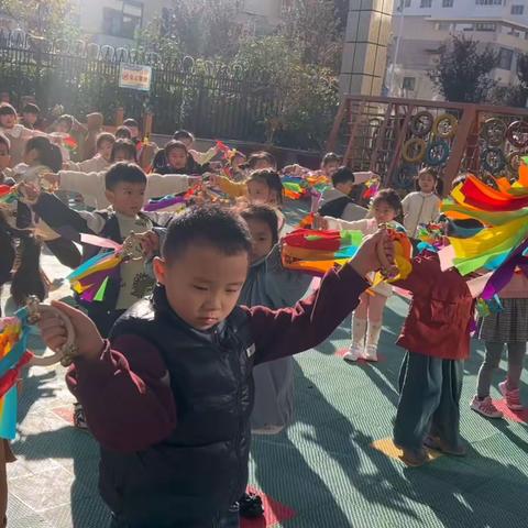 🐝“快乐从这里起航”优童实验幼儿园中三班一周精彩回顾🌈