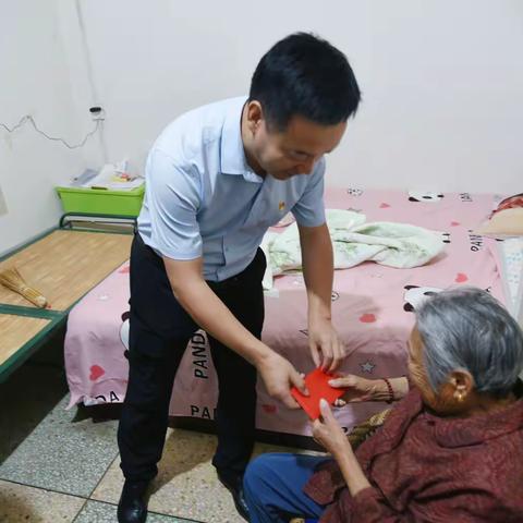 传党情 暖人心｜副县长谢宇到兴宜街道开展“七一”慰问活动并讲授专题党课