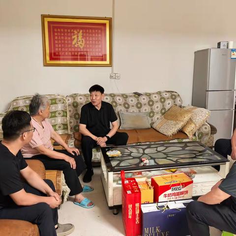 拥军优属暖人心——兴宜街道开展“八一”走访慰问活动