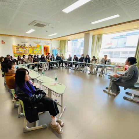 《科学衔接·未来可期》三只小熊幼儿园大一班下学期家长会