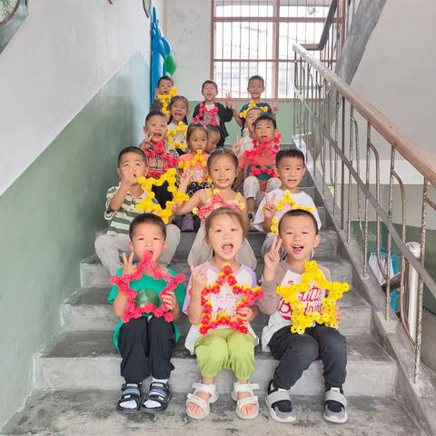 “双节同庆 童心筑梦 ”—— 赖源乡中心幼儿园庆双节活动纪实