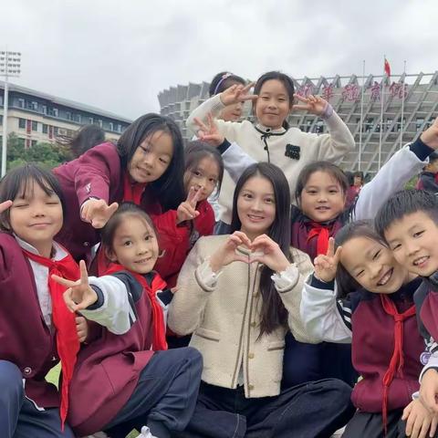 我们的2025