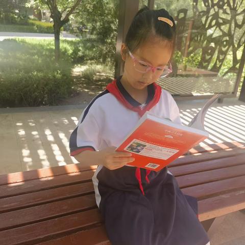 高新六小每天都是读书日系列活动之：《小寓言大启发》——诵读：一年级三班申晓沐