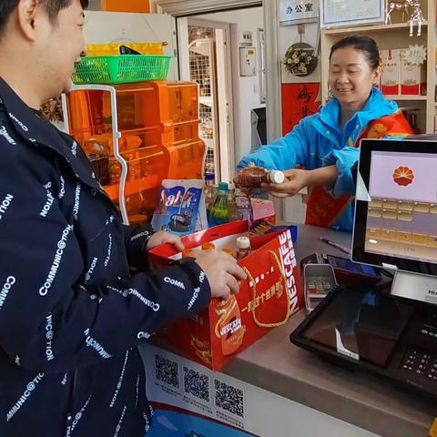 【哈密销售公司】迎宾大道加油（气）站规范服务有感提升现场管理