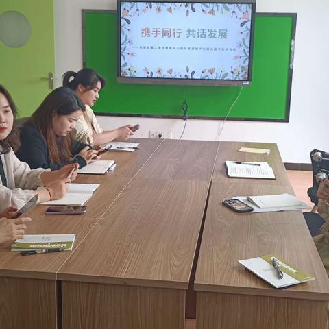 联合教研聚合力  协同联动共提升——安源区第二学校附属幼儿园与安源镇中心幼儿园联合教研活动