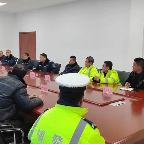 “一路多方”齐发力   联勤联动保畅通