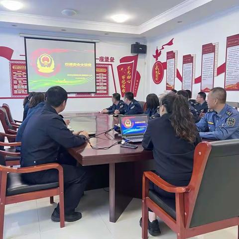 庆云收费站邀请高速交警开展全员安全教育培训活动