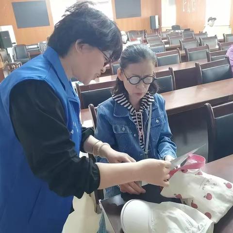 守护居民“钱袋子” 筑牢防非“安全网”——智远街道济炼社区开展防范非法集资宣传活动