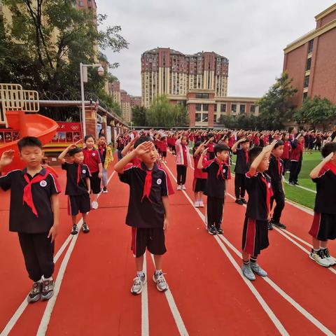 幸福起步   快乐成长——（我在建业小学里的幸福生活）