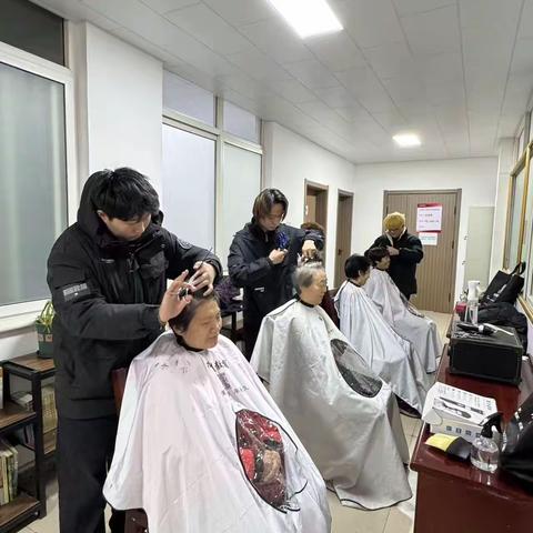 爱心义剪进社区，便民服务暖人心