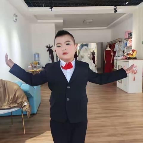 聪明出于勤奋，天才在于积累——记木垒县第一小学二年级（4）班学生马祥元。