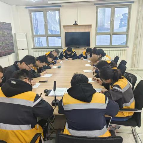 开展1月份擂台大赛：严格抓好日常学练