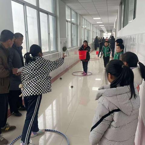 趣味运动展风彩 凝心聚力庆元旦 南宋小学 “迎新年 庆元旦”学生趣味运动会