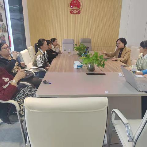 西秀镇妇联举办“好家风 润万家”家庭教育讲座