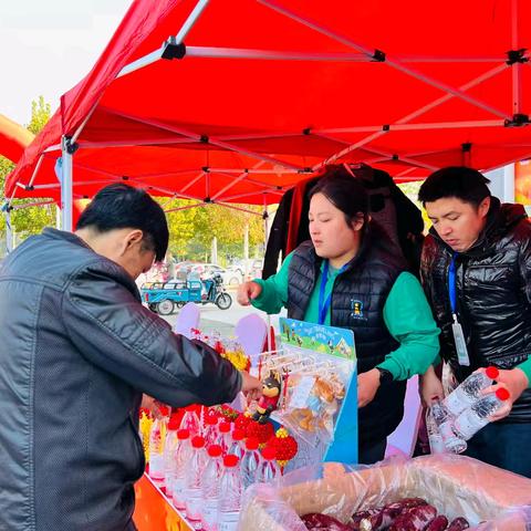 “桥”见桑梓 黄河市集——领秀服务队助力张庄路街道如康家园社会融合活动