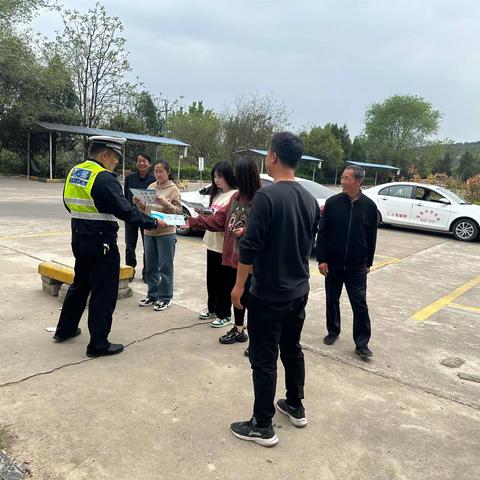 金台交警进驾校开展交通安全宣传