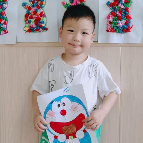 贝贝乐幼儿园——郭鑫冉宝贝在幼儿园的快乐时光！