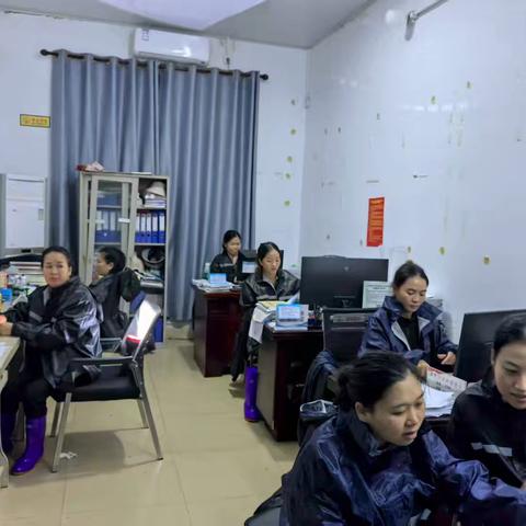 三亚育才生态区龙密村：驻村工作队台风灾后重建纪实