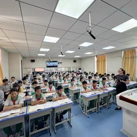 同步课堂齐共享，同步教研共成长——《同步课堂在小学集团化办学中的应用研究》课题研究课（五）