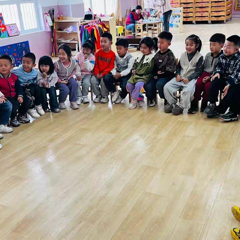 防性侵主题活动：守护小花朵的安全与成长